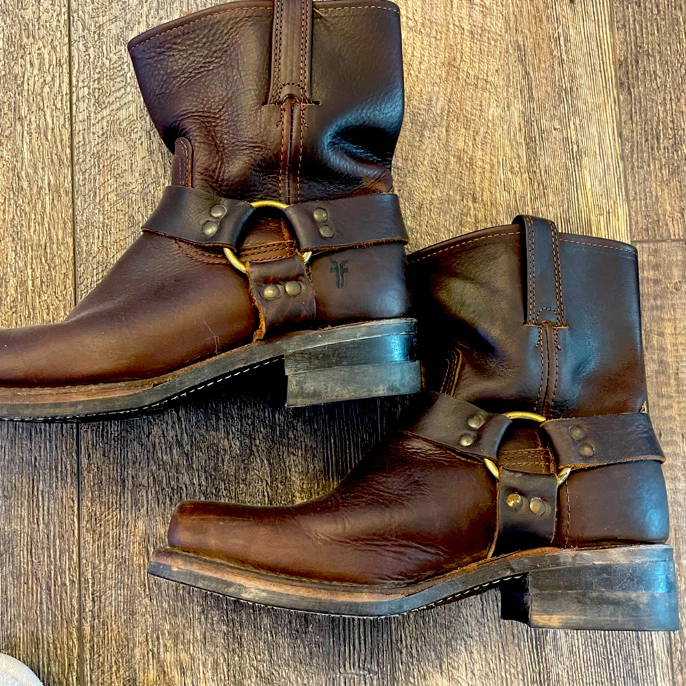 Frye Cowboy boots- size 9